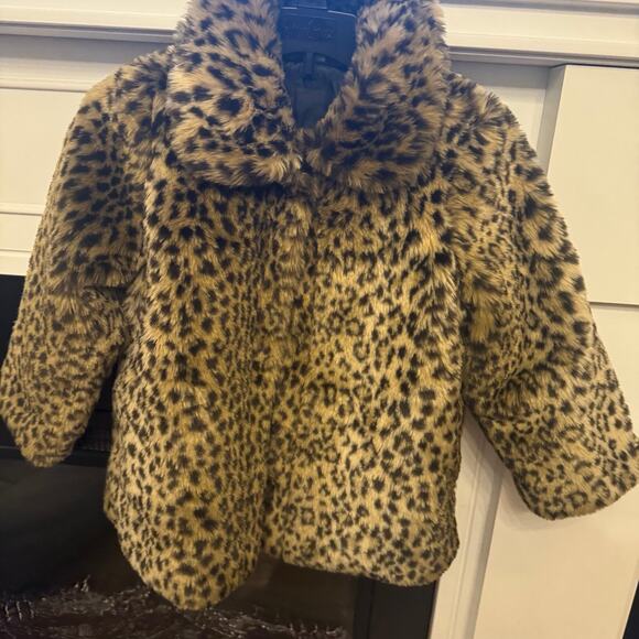 Girls’ Faux Fur Cheetah Coat 5T - Picture 2 of 5